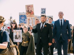 В Якутске прошла акция «Бессмертный полк»