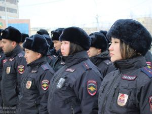 Символ правопорядка: в Якутске появился памятник участковому