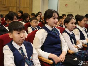 Учащимся школы № 39 Якутска провели мастер-класс по созданию видеороликов