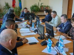 Айсен Николаев: Аллаиховский район получит поддержку для увеличения поголовья оленей