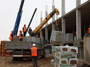Айсен Николаев: Никогда в Якутске одновременно не строилось столько зданий школ
