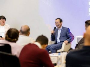 Глава Якутии в Москве встретился с курсантами программы развития управленческих кадров