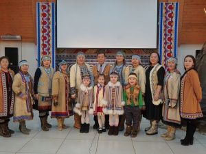 День эвенского языка