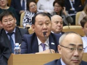 Депутаты Якутии не смогли отказаться от VIP-залов и субсидий на жилье
