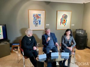 В Якутске открылась выставка народного художника Зураба Церетели