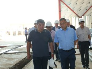 Делегация Совета Федерации ознакомилась с ходом строительства Жатайской судоверфи