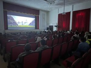В якутском селе Тасагар запустили кинозал по технологии «Экстра Синема»