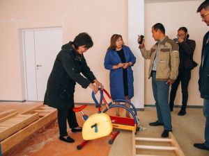 Глава Якутска проверила готовность новых школ и детских садов