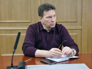 В Якутии из-за образования наледи временно закрыты два автозимника