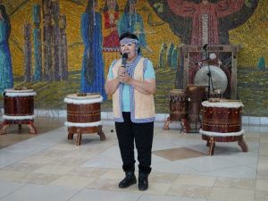 Посол Японии посетил ДДН им. А.Е. Кулаковского