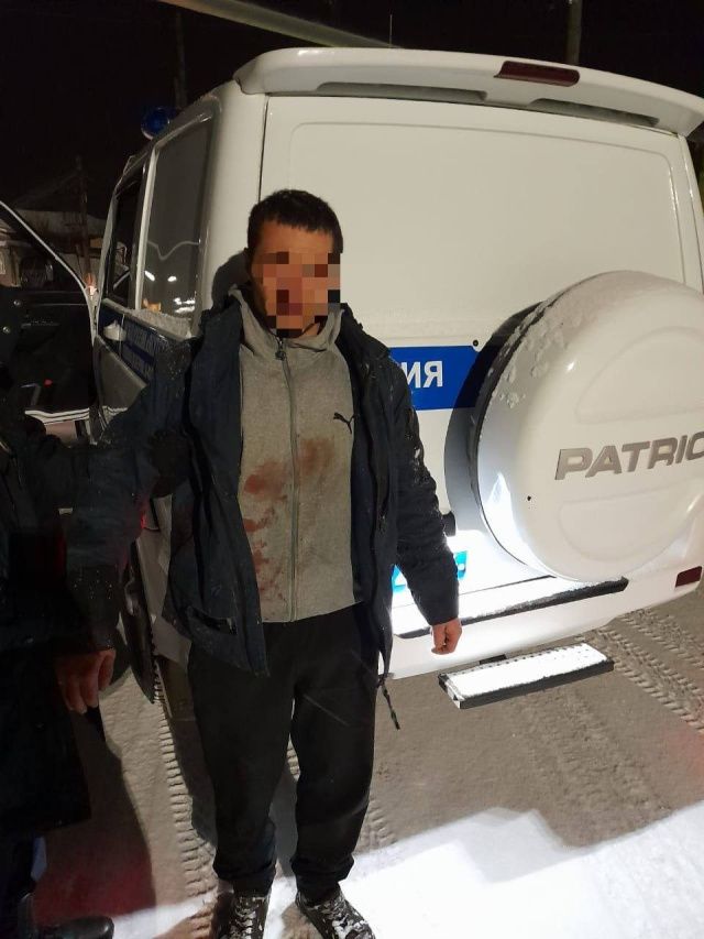 Бил кулаками и ножом по голове. Житель Якутска обвиняется в покушении на убийство водителя такси 