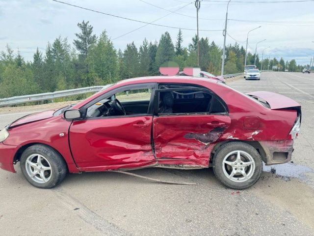 В Алданском районе в ДТП пострадали трое человек