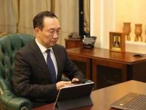 Глава Якутии презентовал проект создания Всемирного центра мамонта