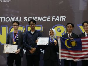 Якутские школьники стали победителями международной конференции в Индонезии