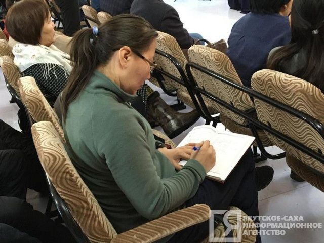 Правительственные группы выехали в районы Якутии с традиционным отчетом