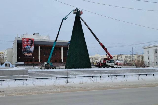 Главная новогодняя елка республики будет установлена на площади Дружбы в Якутске
