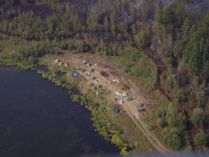 Глава Якутии встретился с огнеборцами в Верхневилюйском районе