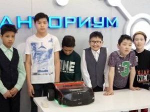 Якутские школьники создали робота-уборщика