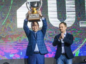 Айсен Николаев открыл Международный турнир памяти Романа Дмитриева в Якутске