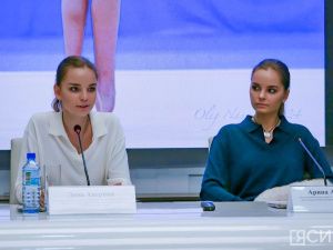 Чемпионки художественной гимнастики сестры Аверины ответили на вопросы юных якутян