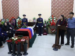 «Какой он был скромный, такой же был железный характером». В Якутске простились с Саввой Михайловым