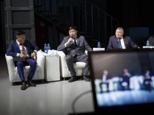 Проект указа о развитии местного производства обсудили на «круглом столе» в Якутии