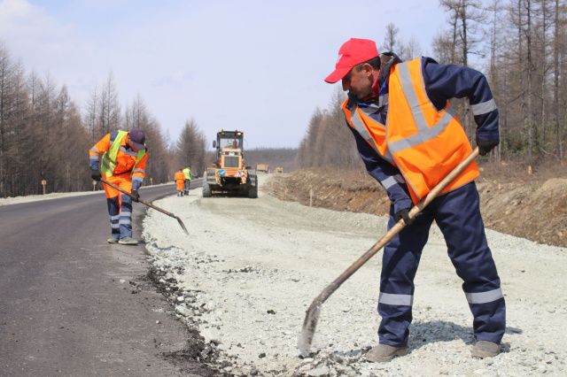 Три участка федеральной трассы «Лена» в Республике Саха (Якутия) ремонтируют с применением технологии стабилизации грунтов