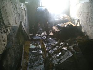 Пожарные отстояли общежитие в г. Покровск