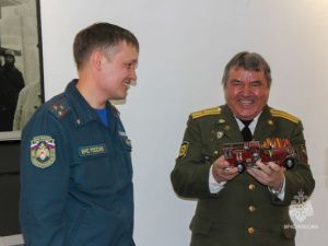 Георгий Атласов: Молодым коллегам желаю сухих рукавов!