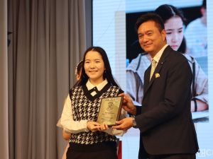 Гранты вручили одаренным и талантливым детям Якутии