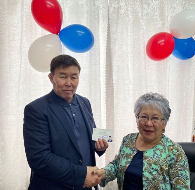 Николай Кульбертинов зарегистрирован кандидатом на выборах народного депутата Ил Тумэна