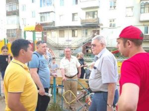 Кандидаты в депутаты Госдумы от КПРФ пошли в народ