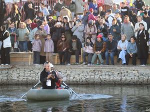 Якутский иллюзионист Алексей Гольдеров прокомментировал свой трюк на Теплом озере