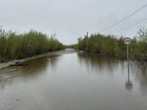 Сложнейшие погодные условия парализовали трассу Колыма