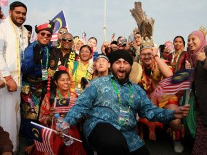 Фоторепортаж: якутяне приняли участие в шествии молодежи мира в Сочи