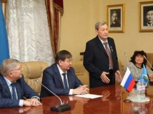 Глава Якутска выразил соболезнование в связи со смертью Спартака Степановича Борисова