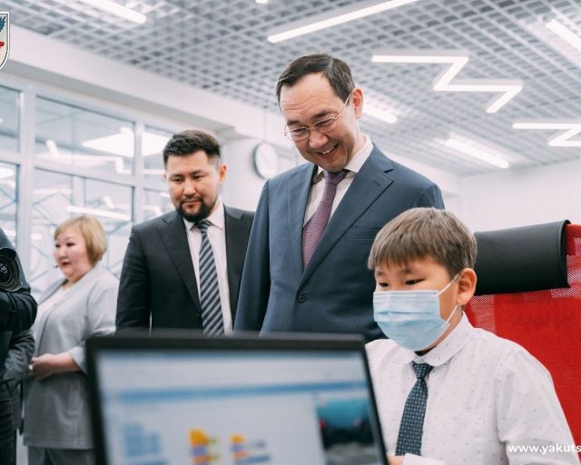 Современное здание Центра цифрового образования «IT-куб» открыли в Якутске