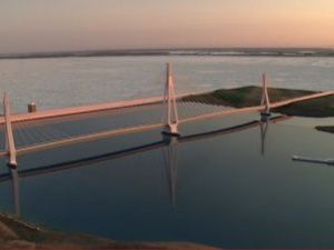 Ил Дархан дал разъяснения по поводу строительства моста через Лену