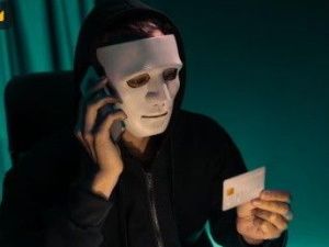 В Якутске работник склада перевел мошенникам 5,6 млн рублей: Новые подробности