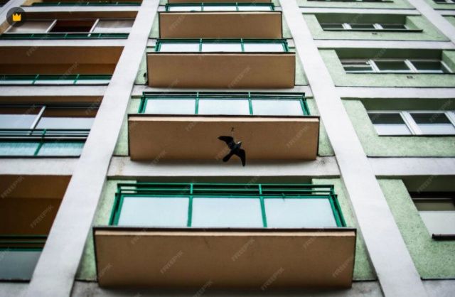 28-летний молодой человек выпал с балкона четвертого этажа: Сводка происшествий в Якутии