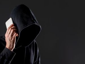 82-летняя пенсионерка из Якутска назвала незнакомцу смс-код и стала жертвой мошенничества