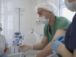 Чудо медицины: Врачи в Мирном оживили пациента после 5 часов клинической смерти