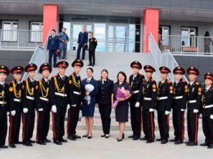 Доброго пути в мир знаний пожелали кадетам стражи правопорядка