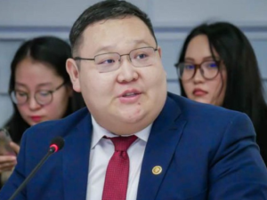 В Якутске в честь открытия центра «Патриот» запланирован фуршет с красной икрой и 20-килограммовым тортом