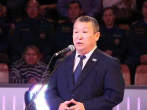 Оперслужбы Якутии провели благотворительный концерт «Для СВОих»