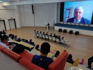 Якутские школьники участвовали в телемосте с Роскосмос 