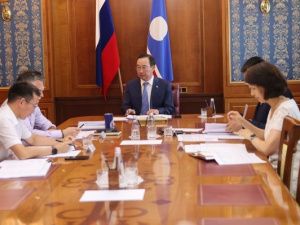 Айсен Николаев обсудил основные параметры государственного бюджета Якутии на 2025 год и на плановый период до 2027 года