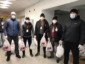 Мас-рестлеры присоединились к волонтерскому движению #МыВместе