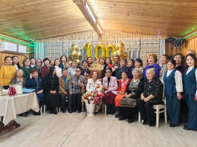 Жительнице Горного улуса Якутии Марии Тарасовой исполнилось 100 лет