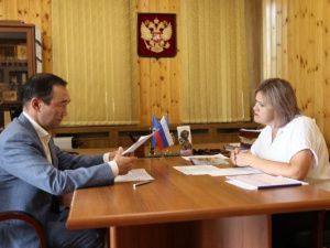 Глава Якутии обсудил с Евгенией Исаевой вопросы развития Жатая